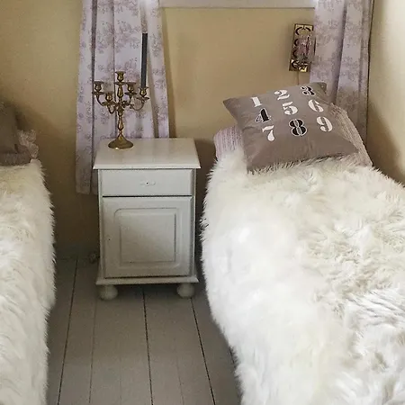 8 Person Holiday Home In Senjahopen Mefjordvær